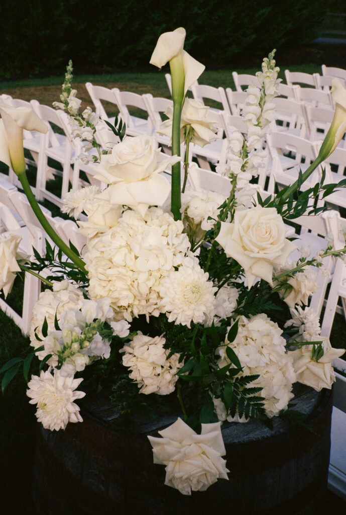 Photos of a summer wedding in New Jersey on 35mm film. Discover documentary film wedding photography in New York and New Jersey. 