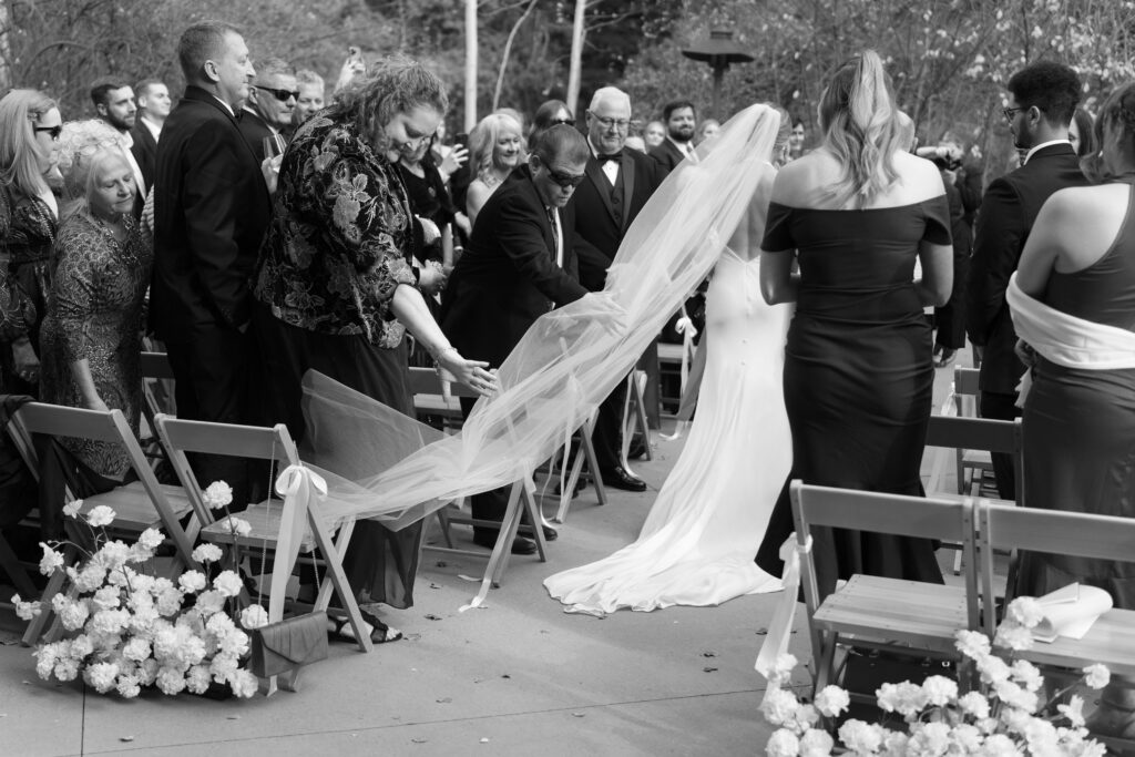 A modern fall wedding in Vail. Discover luxury editorial and documentary wedding photography in Colorado and beyond. 