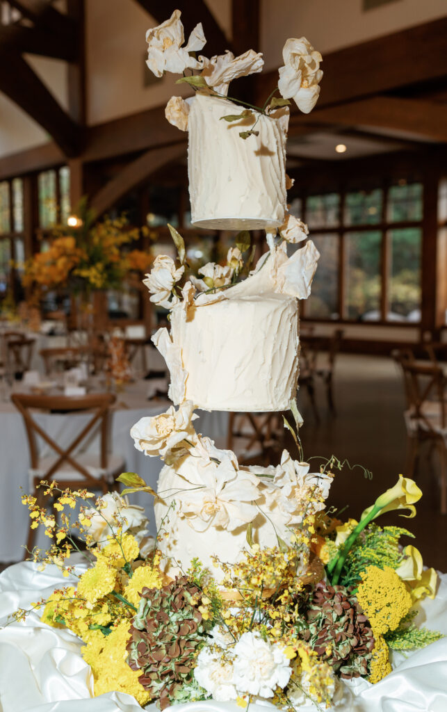 A modern fall wedding in Vail. Discover luxury film wedding photography in Colorado and beyond. 
