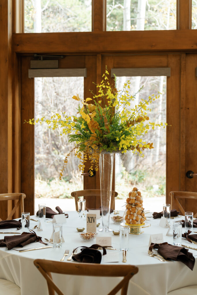 A modern fall wedding in Vail. Discover luxury wedding photography in Colorado and beyond. 